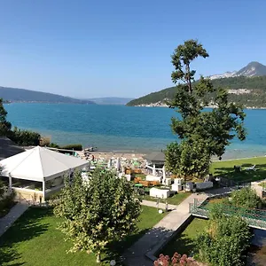 Atypique Avec Vue Unique Panoramique Sur Le D'annecy, Dans Avec Et Ponton Privee Sur La Commune De Apartment